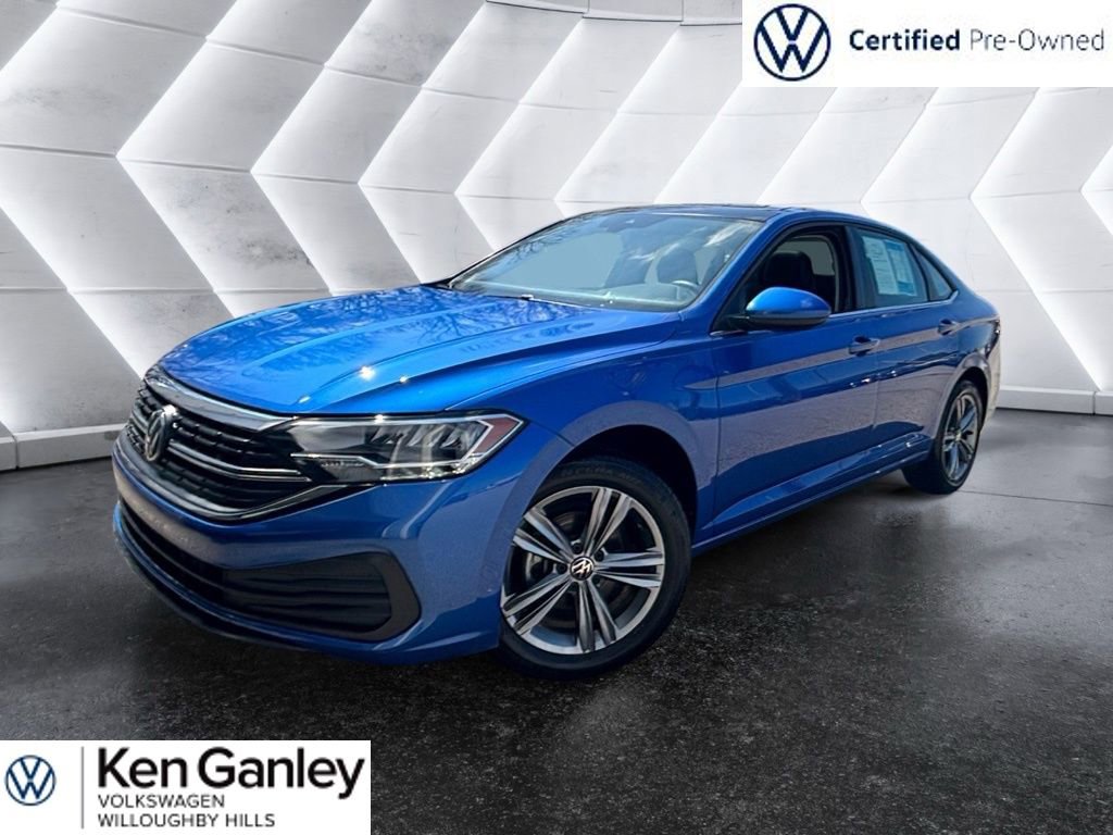 Used 2023 Volkswagen Jetta SE image 1