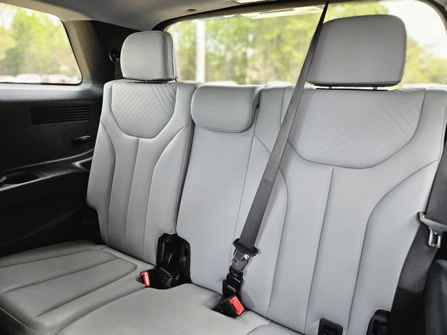 Used 2024 Hyundai Palisade SEL FWD image 30