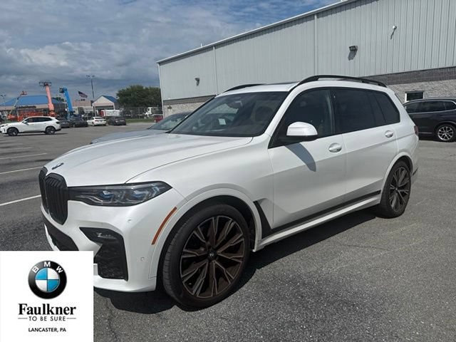 Used 2022 BMW X7 M50i AWD/4WD video 1