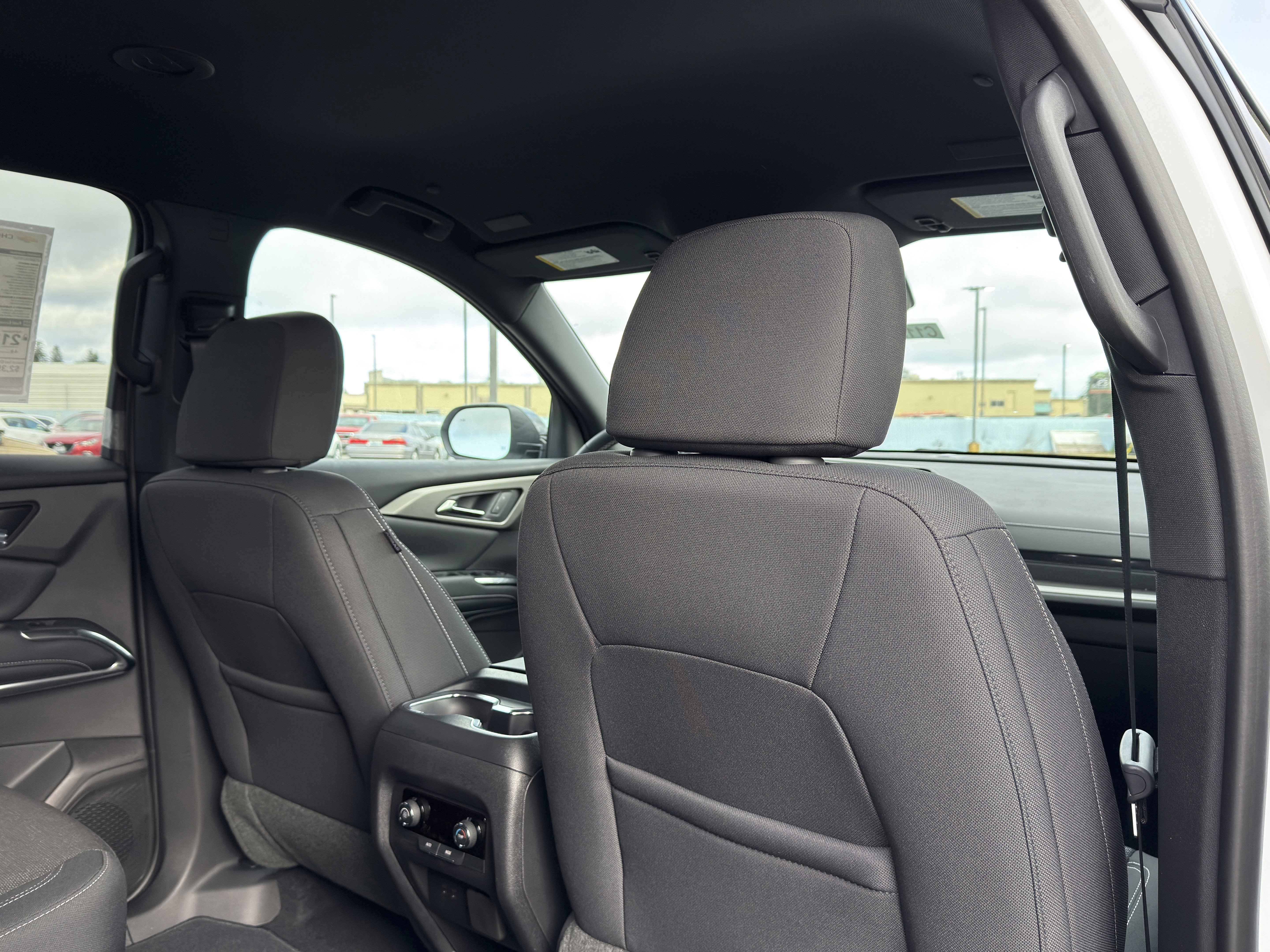 New 2026 Chevrolet Traverse LT w/ Driver Confidence Package AWD/4WD image 25