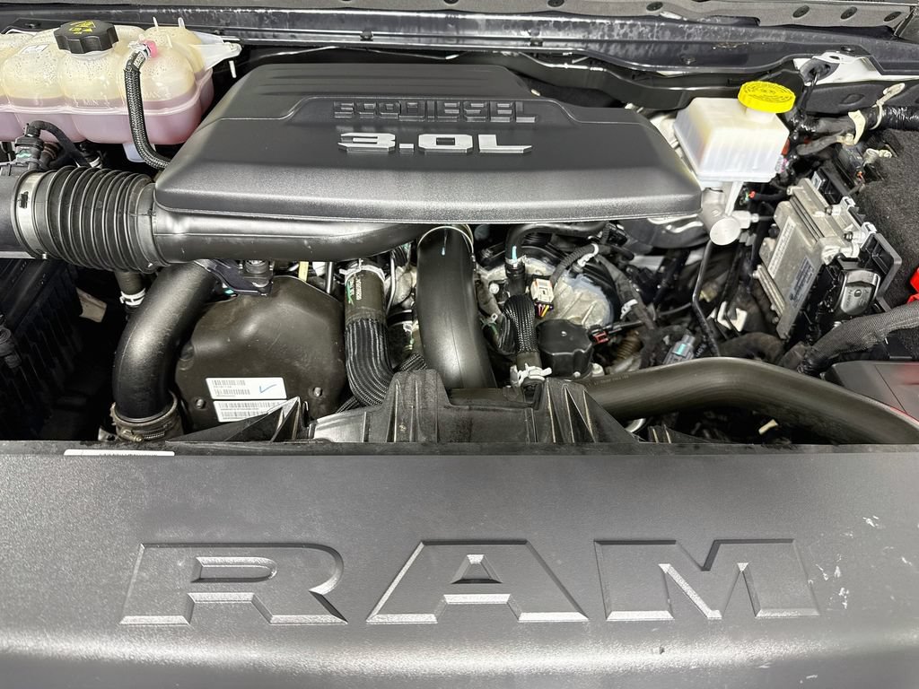 Used 2023 RAM 1500 Laramie AWD/4WD image 39