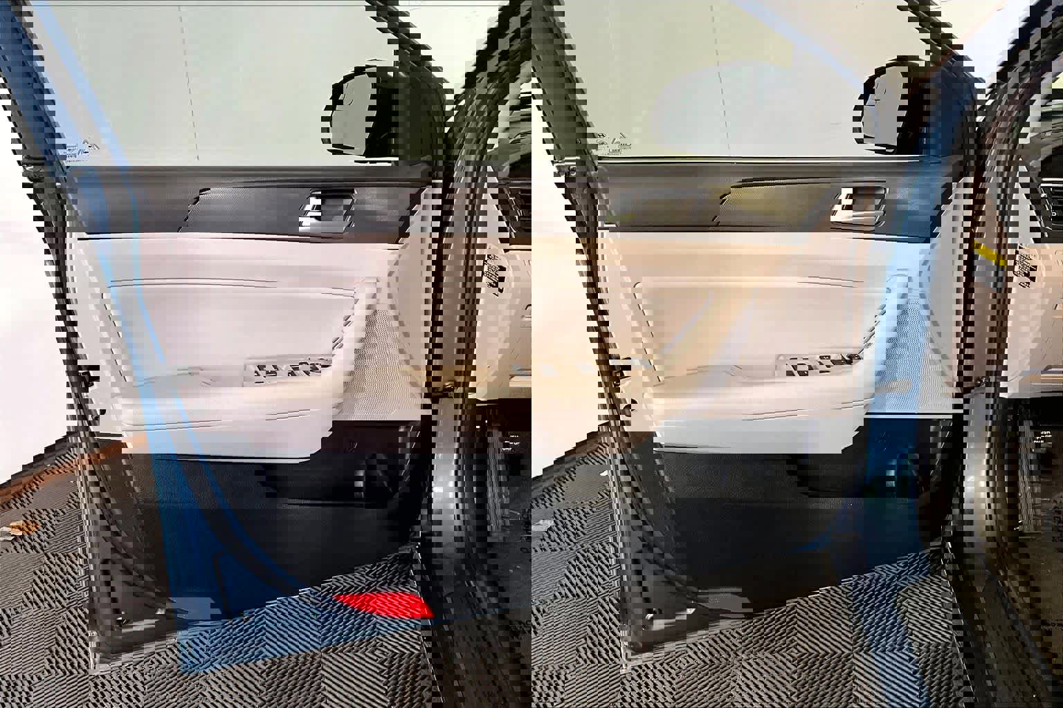 Used 2017 Hyundai Sonata Sport w/ Value Edition Package 02 FWD image 22