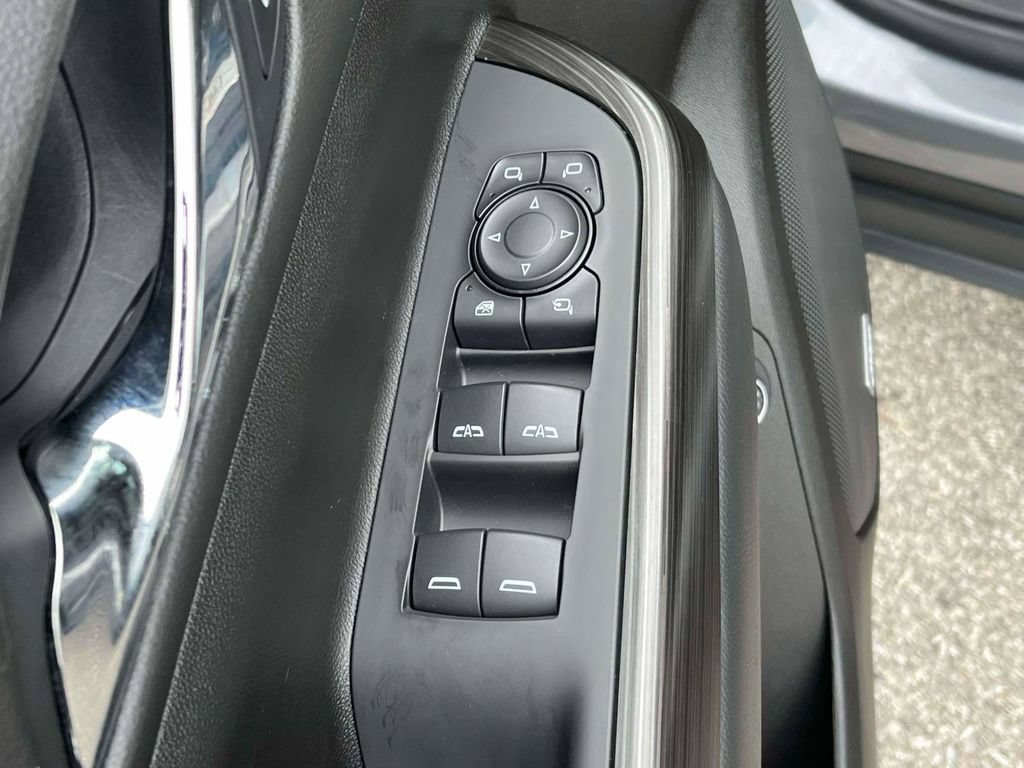 Used 2021 GMC Acadia SLT w/ Technology Package AWD/4WD image 14