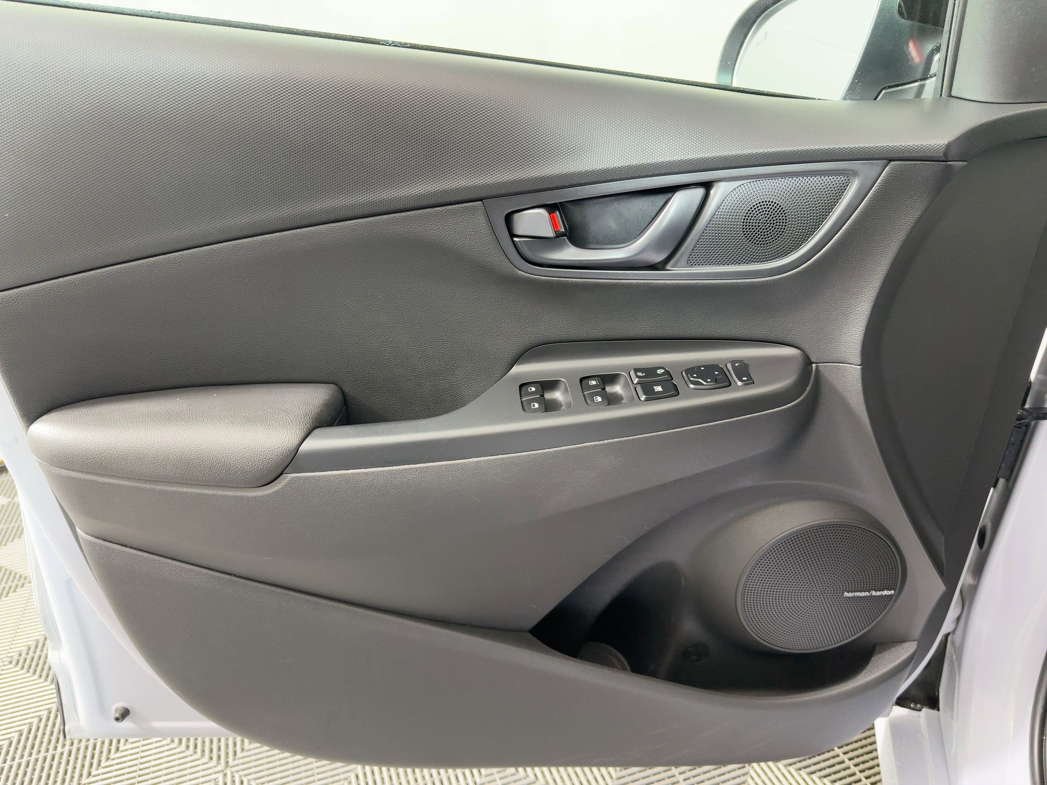 Used 2022 Hyundai Kona N FWD w/ Cargo Package image 10