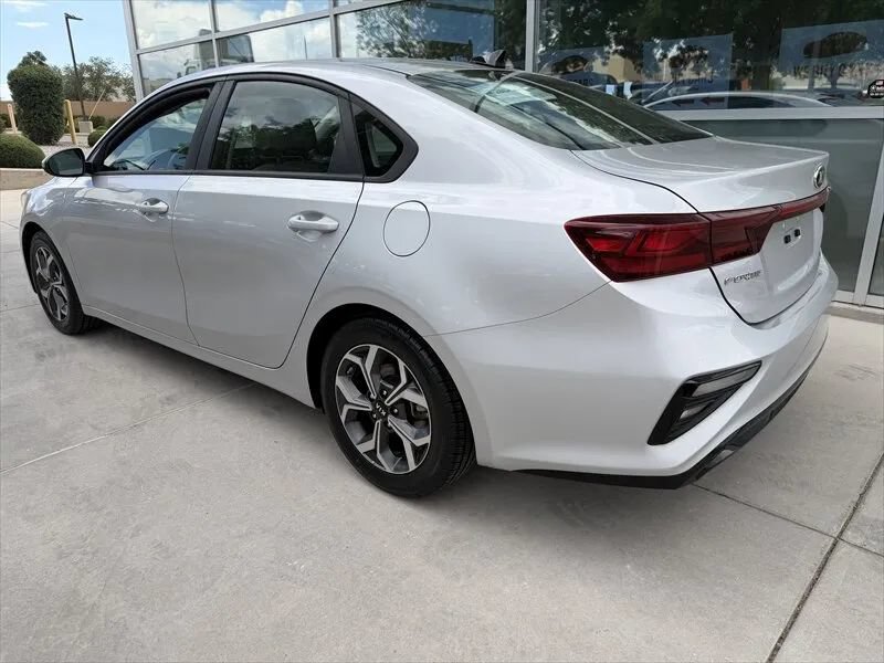 Used 2021 Kia Forte LXS FWD image 6