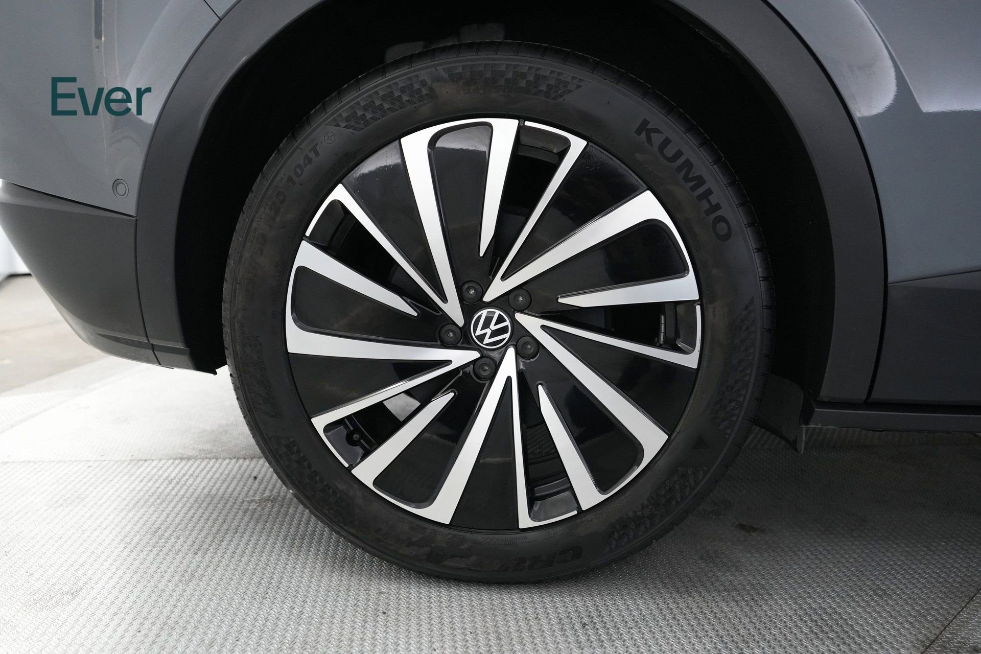 Used 2024 Volkswagen ID.4 S image 20