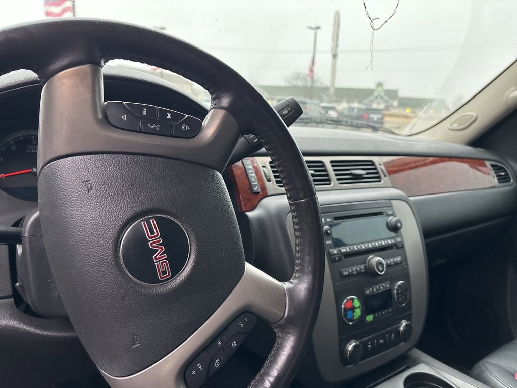 Used 2012 GMC Yukon SLT w/ SLT-2 Equipment Package image 9