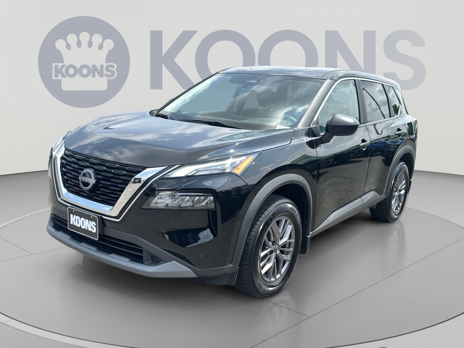 Used 2023 Nissan Rogue S AWD/4WD image 1