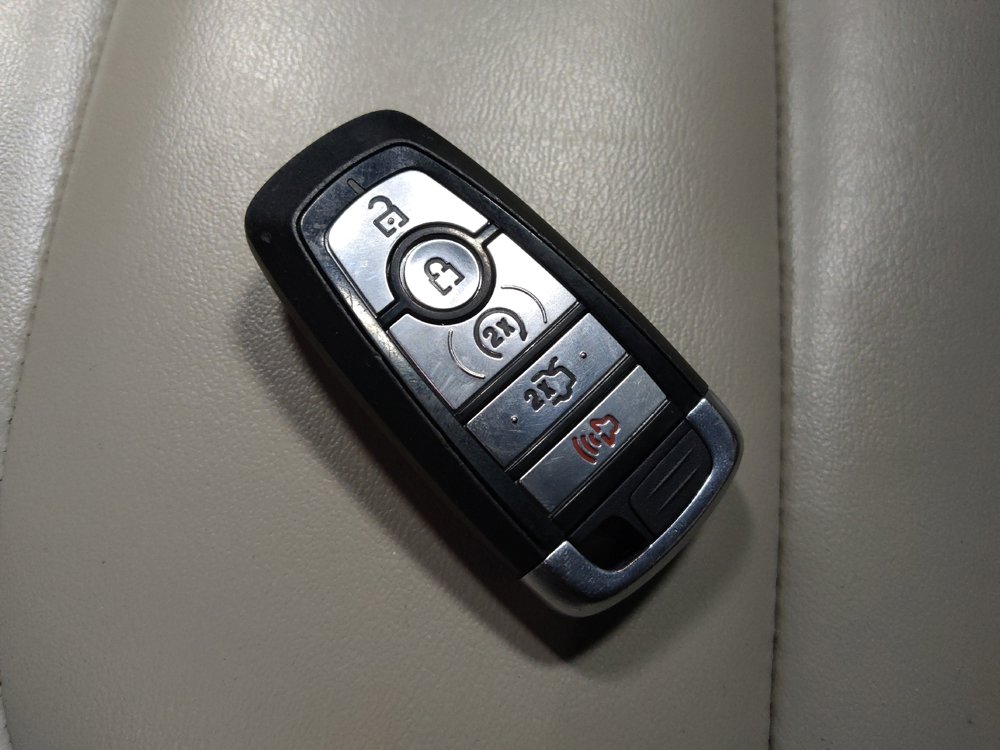 Used 2019 Ford Explorer XLT w/ Equipment Group 202A image 32