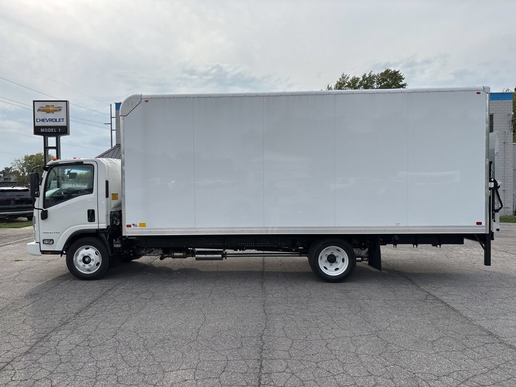 New 2026 Chevrolet Low Cab Forward RWD image 9