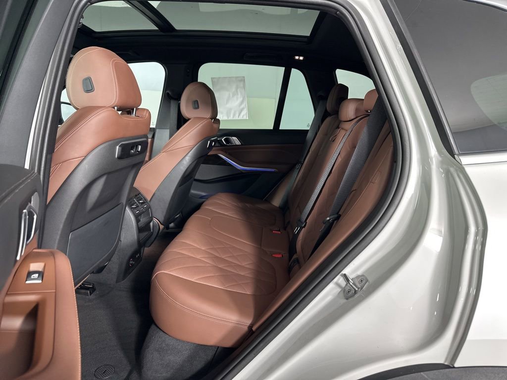Certified 2024 BMW X5 xDrive40i w/ Premium Package image 22