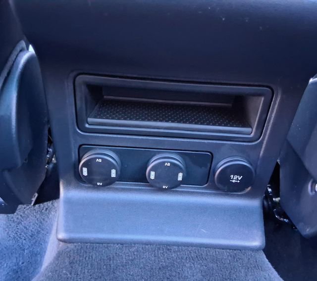 Used 2019 Jaguar F-PACE image 21