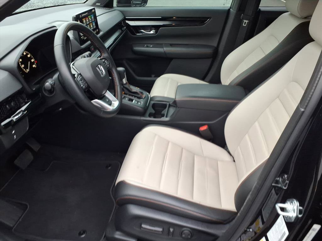 Used 2025 Honda CR-V Sport Touring image 5