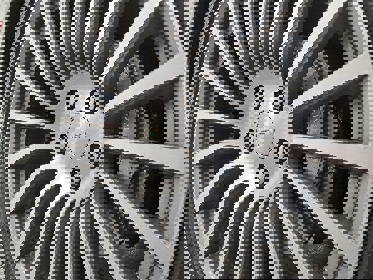 Used 2011 Aston Martin Rapide image 8