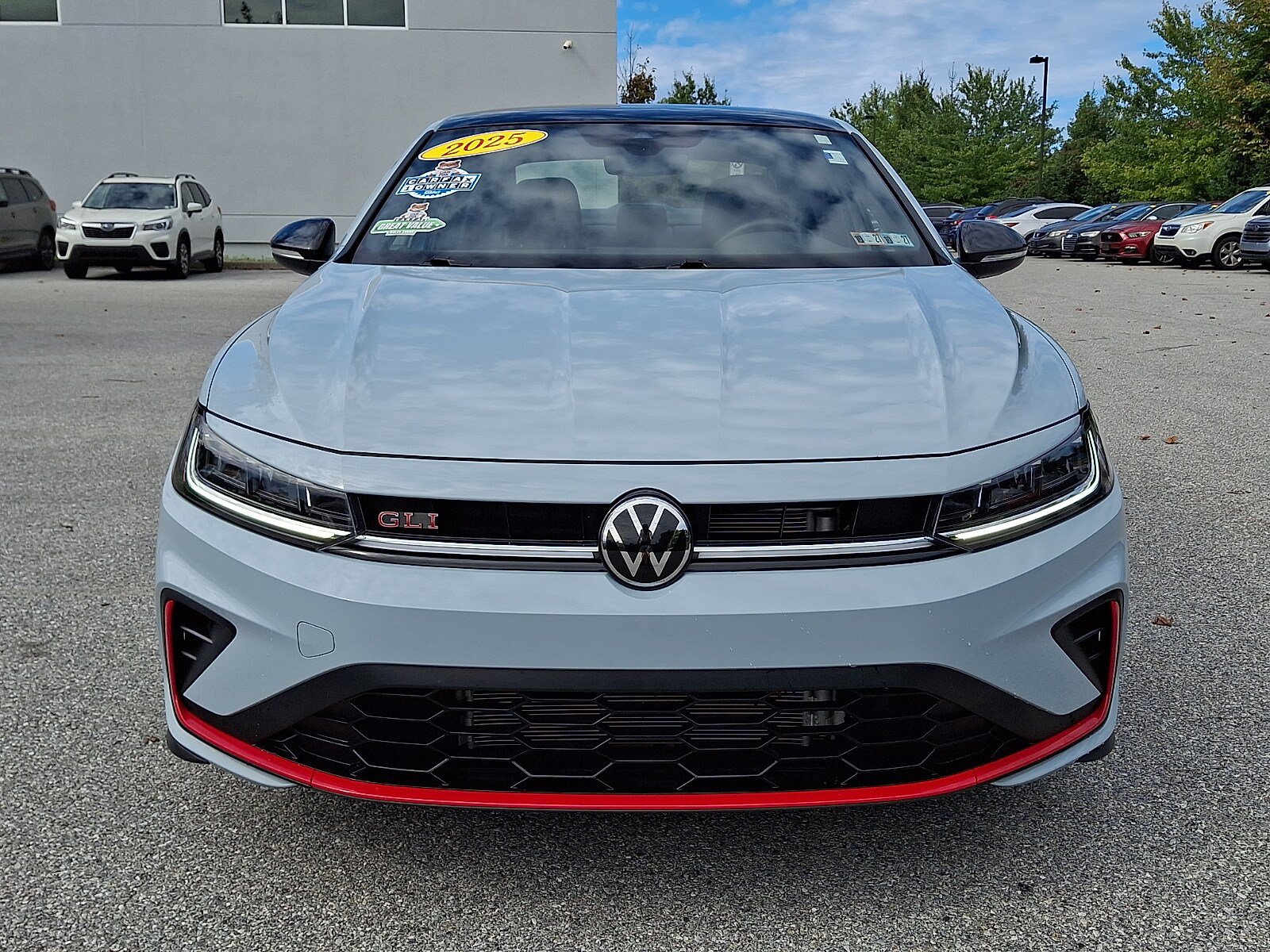 Used 2025 Volkswagen Jetta GLI Autobahn FWD image 2