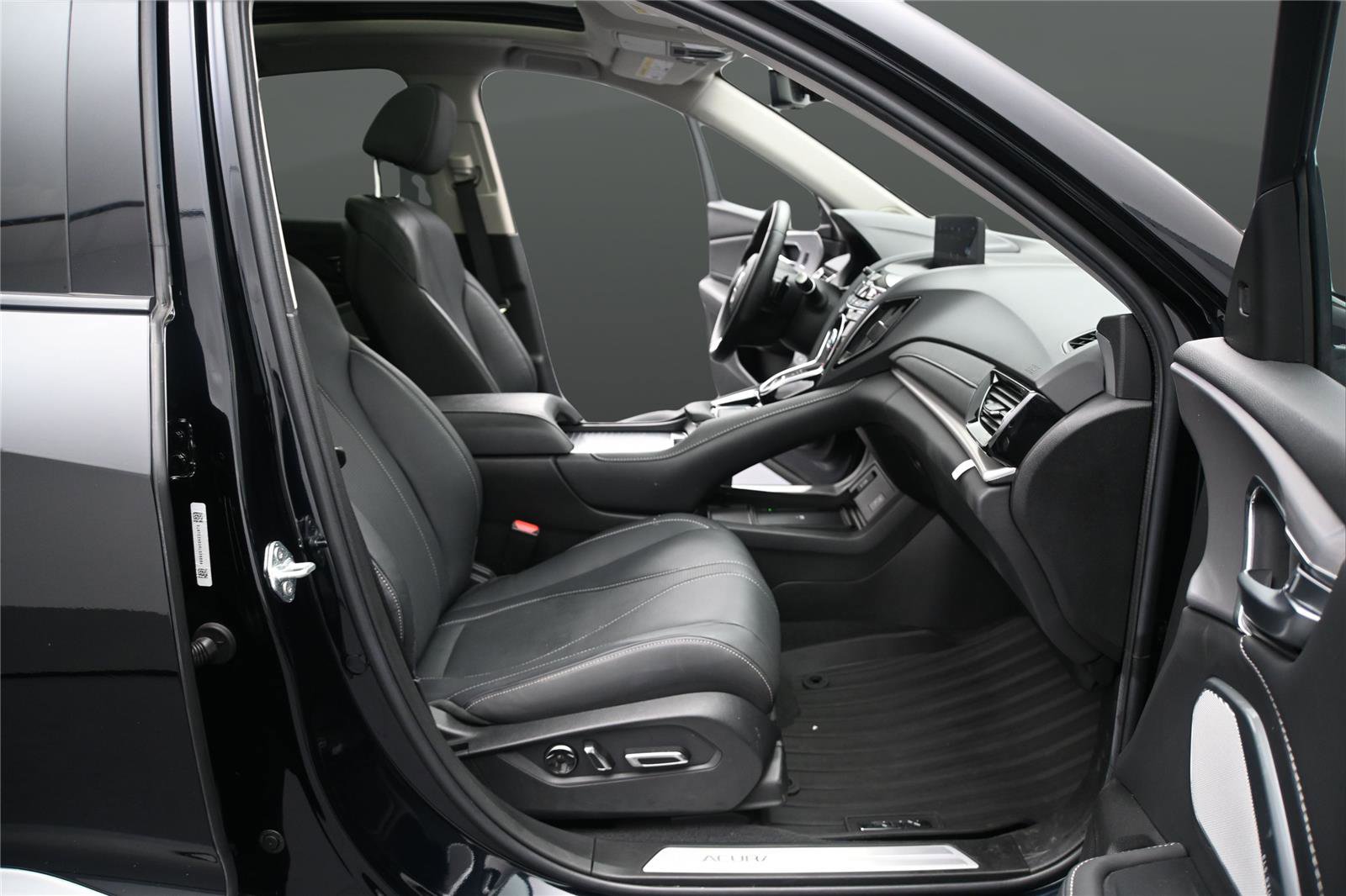 Certified 2024 Acura RDX SH-AWD w/ Technology Package image 15
