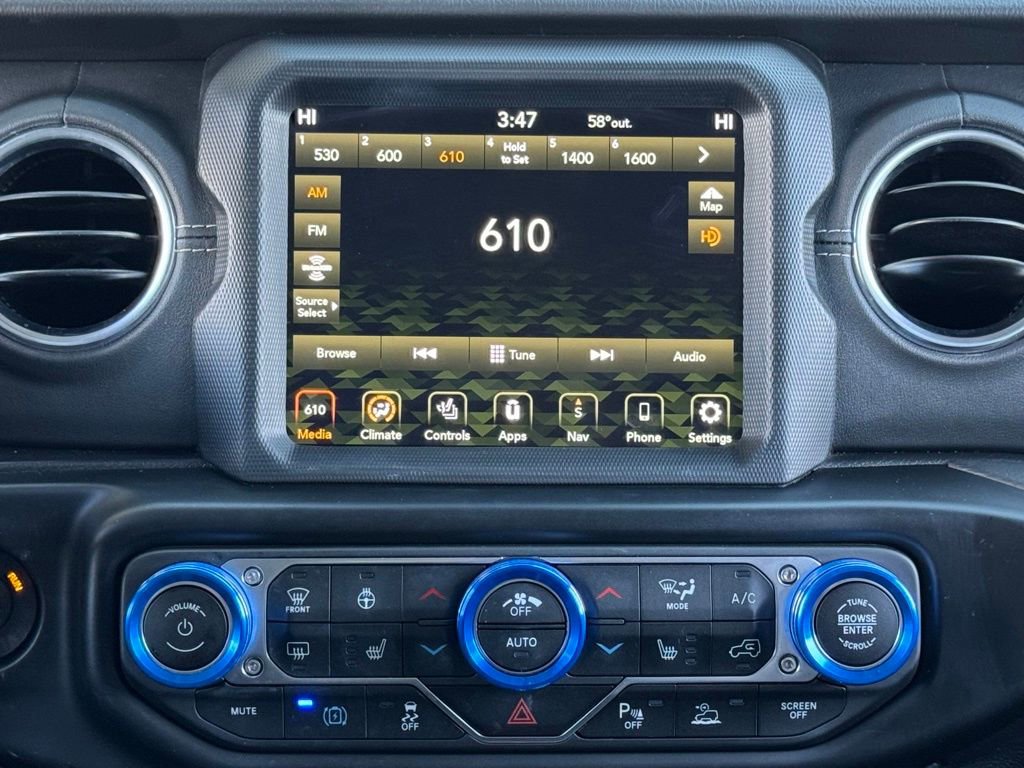 Used 2021 Jeep Wrangler Unlimited Sahara w/ Cold Weather Group image 21