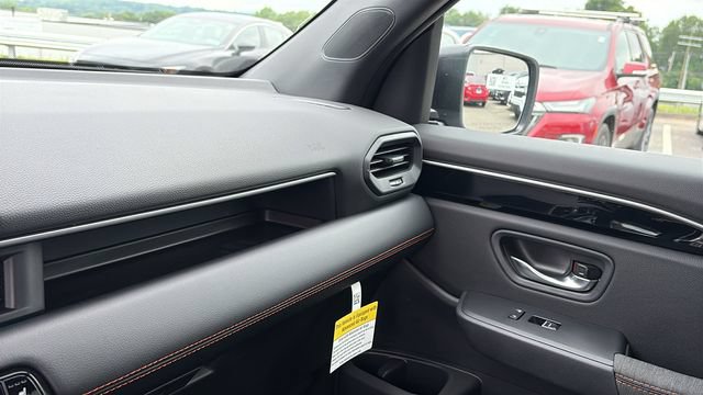New 2026 Honda Pilot Sport image 20