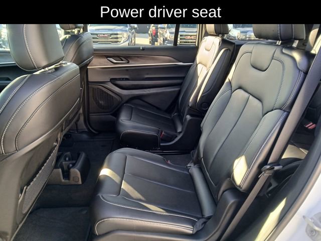 New 2025 Jeep Grand Cherokee L Limited w/ Luxury Tech Group II image 14