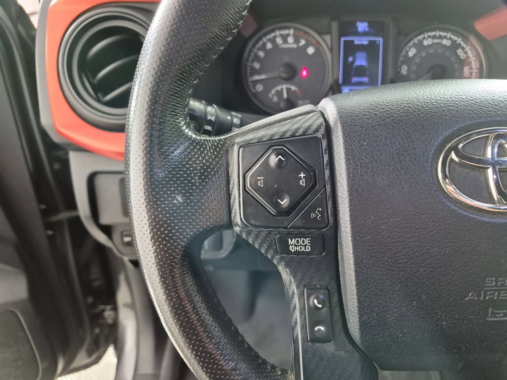 Used 2019 Toyota Tacoma TRD Off-Road AWD/4WD image 14