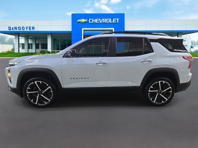 New 2026 Chevrolet Equinox RS w/ Convenience Package III FWD image 11