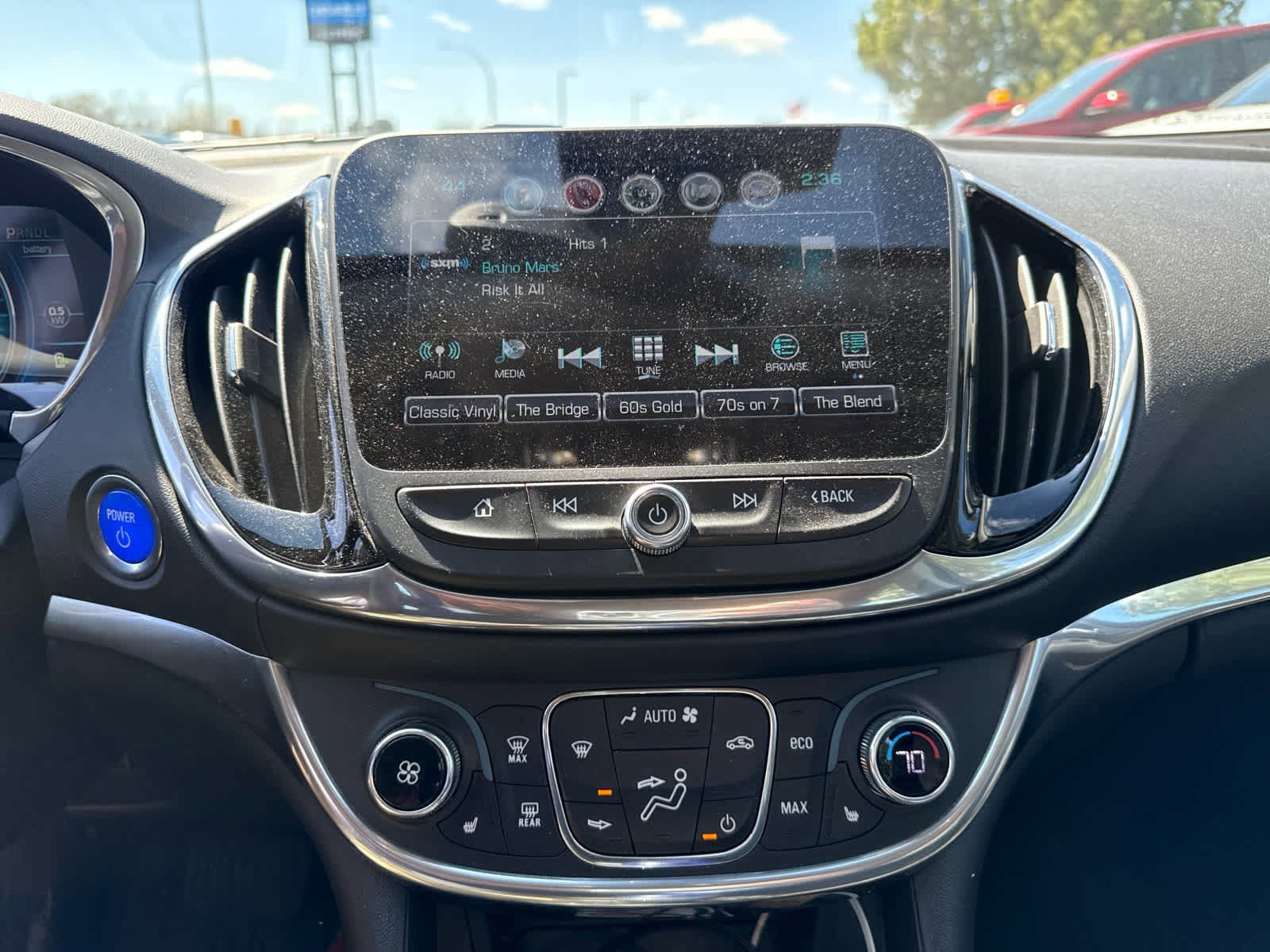 Used 2017 Chevrolet Volt Premier w/ Driver Confidence II Package FWD image 11