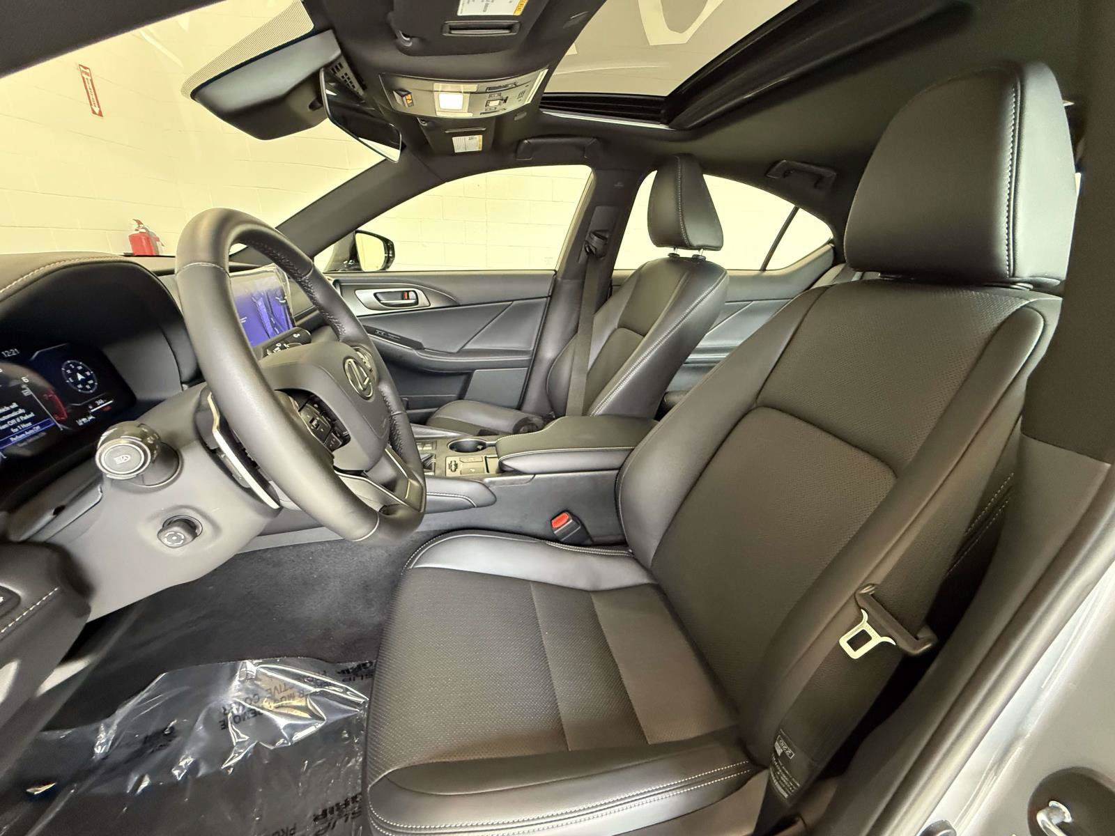 Used 2026 Lexus IS 350 F Sport w/ Accessory Package Z1 AWD/4WD image 2