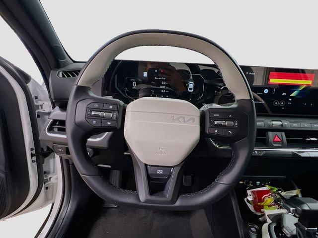New 2025 Kia K4 GT-Line Turbo w/ GT-Line Premium Package FWD image 11