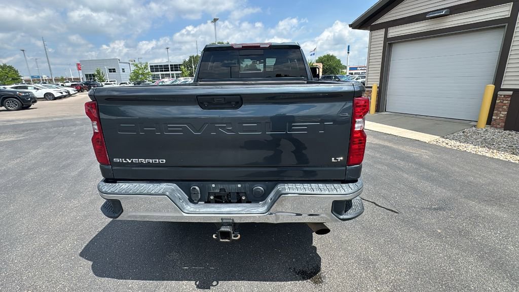Used 2020 Chevrolet Silverado 2500 LT w/ Convenience Package AWD/4WD image 4