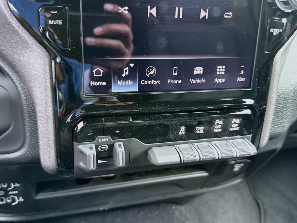 New 2026 RAM 2500 Tradesman AWD/4WD image 17