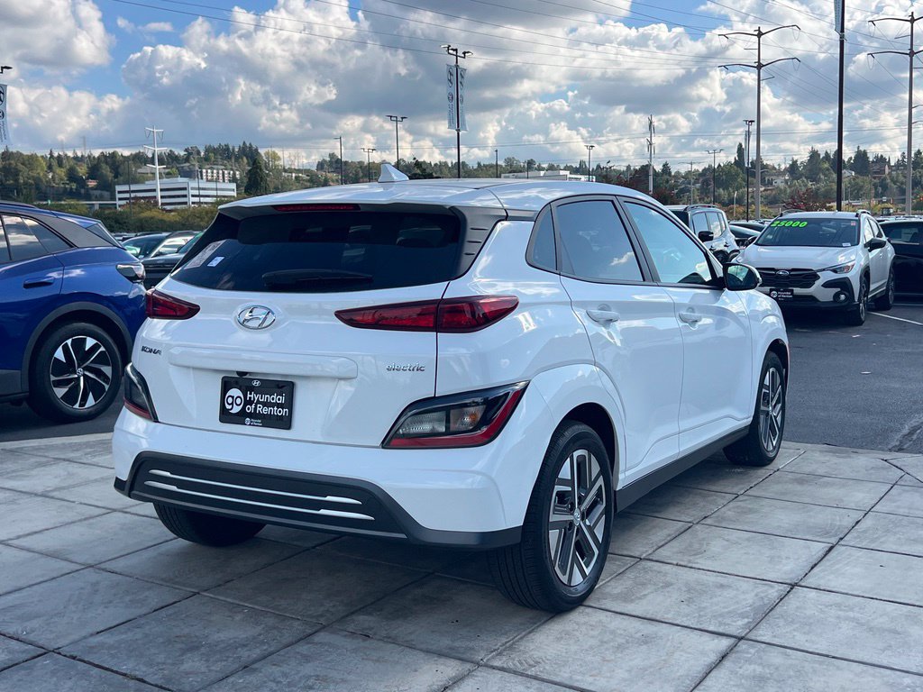 Certified 2023 Hyundai Kona SEL FWD image 5