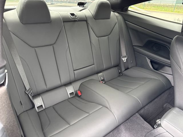 Used 2021 BMW 430i Coupe w/ Convenience Package RWD image 10
