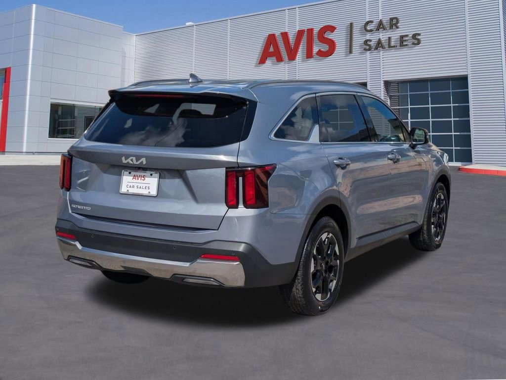 Used 2024 Kia Sorento S image 6