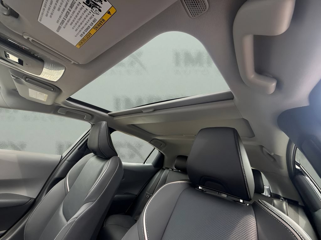 Used 2026 Toyota Prius XLE FWD image 8
