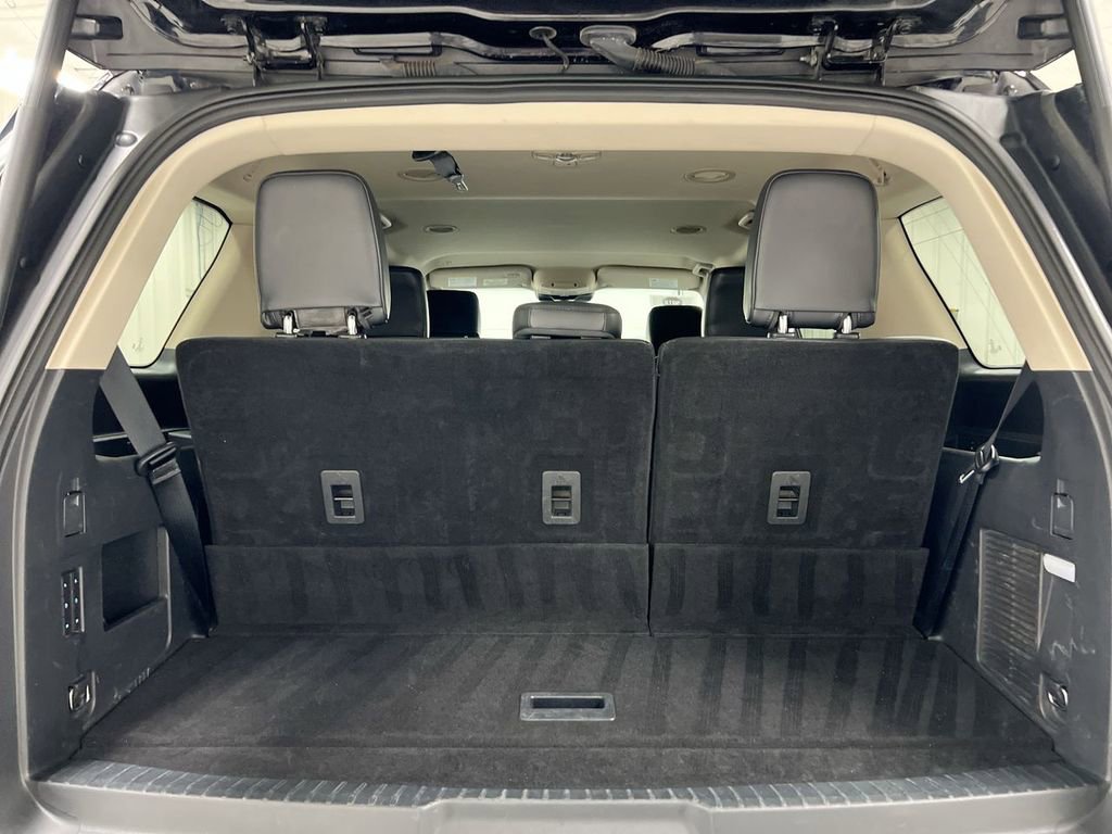 Used 2024 Ford Expedition XLT image 25
