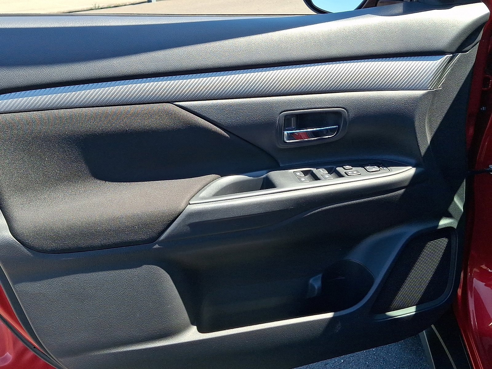 Used 2018 Mitsubishi Outlander ES AWD/4WD image 13