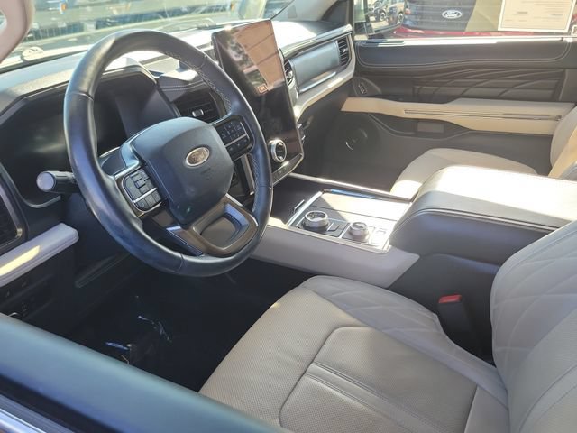 Certified 2023 Ford Expedition Platinum AWD/4WD image 3