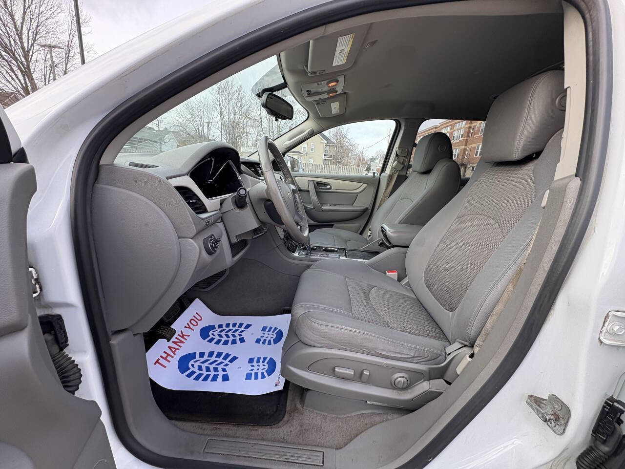 Used 2017 Chevrolet Traverse LT w/ Style and Technology Package image 21