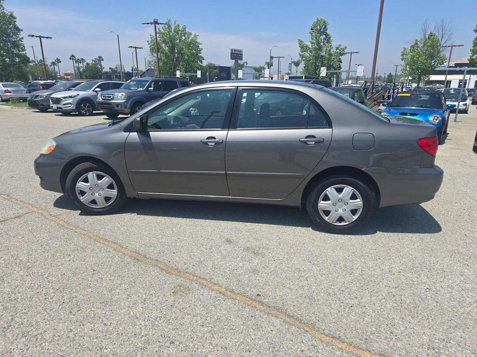 Used 2005 Toyota Corolla LE FWD image 8
