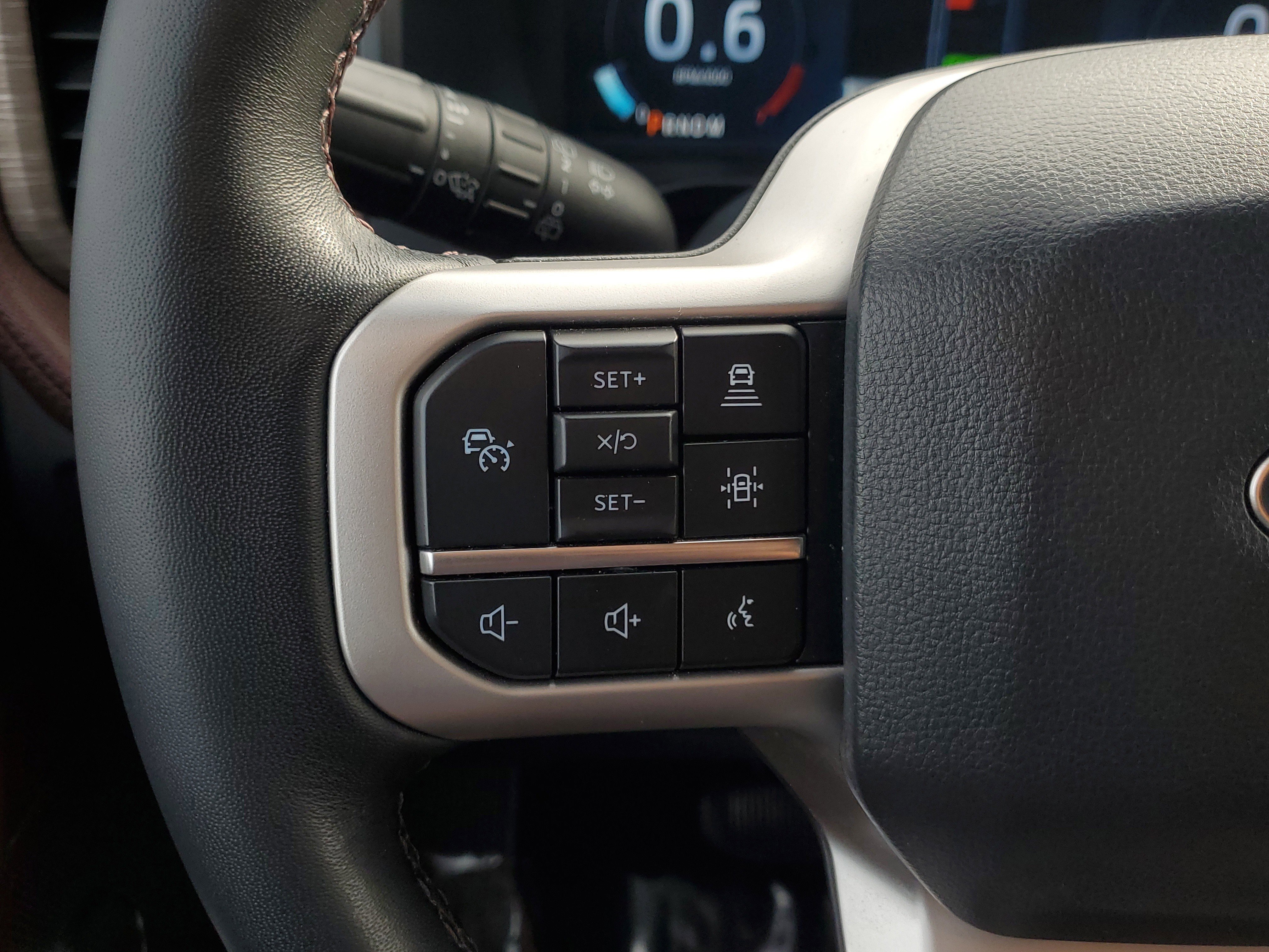 Used 2024 Ford Expedition Limited image 27