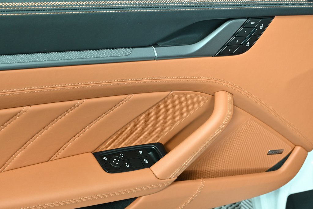 Certified 2025 Porsche 911 Carrera S image 6