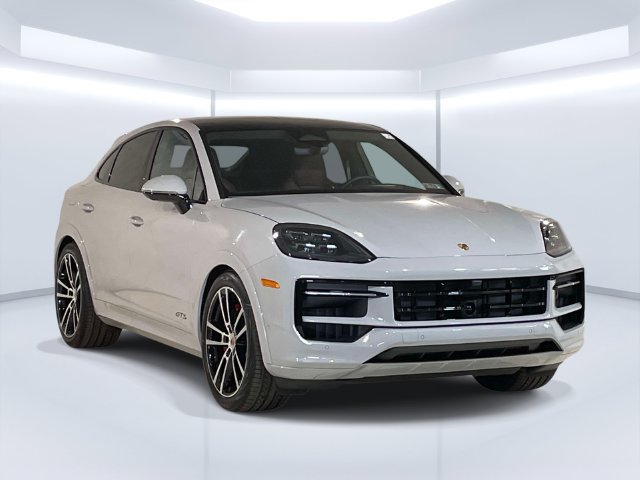 New 2026 Porsche Cayenne GTS AWD/4WD image 3