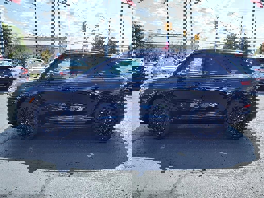 New 2023 Lincoln Corsair Reserve w/ Equipment Group 202A image 26