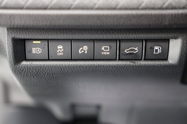 Used 2025 Toyota Camry XLE image 17