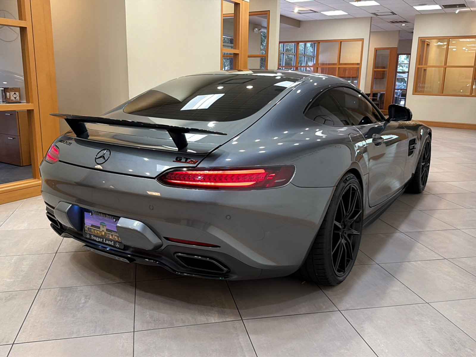Used 2016 Mercedes-Benz AMG GT S image 6