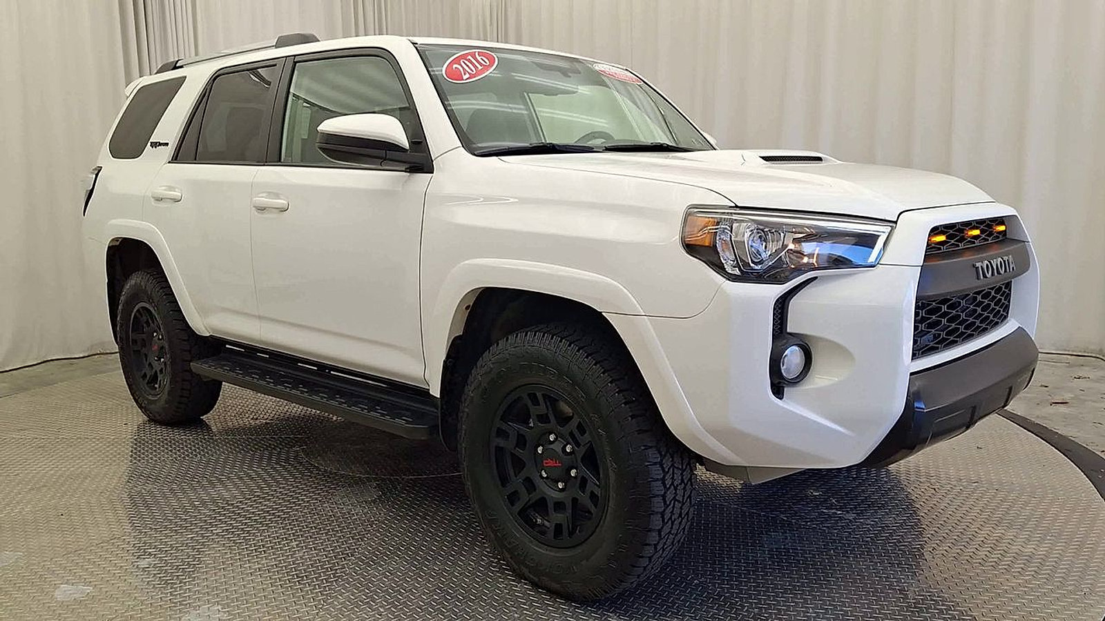 Certified 2016 Toyota 4Runner TRD Pro AWD/4WD image 9