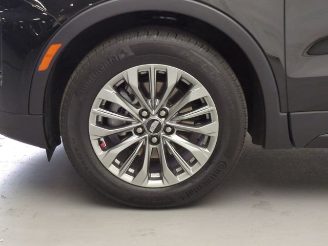 Certified 2024 Cadillac XT4 Premium Luxury w/ LPO, Floor Liner Package AWD/4WD image 26