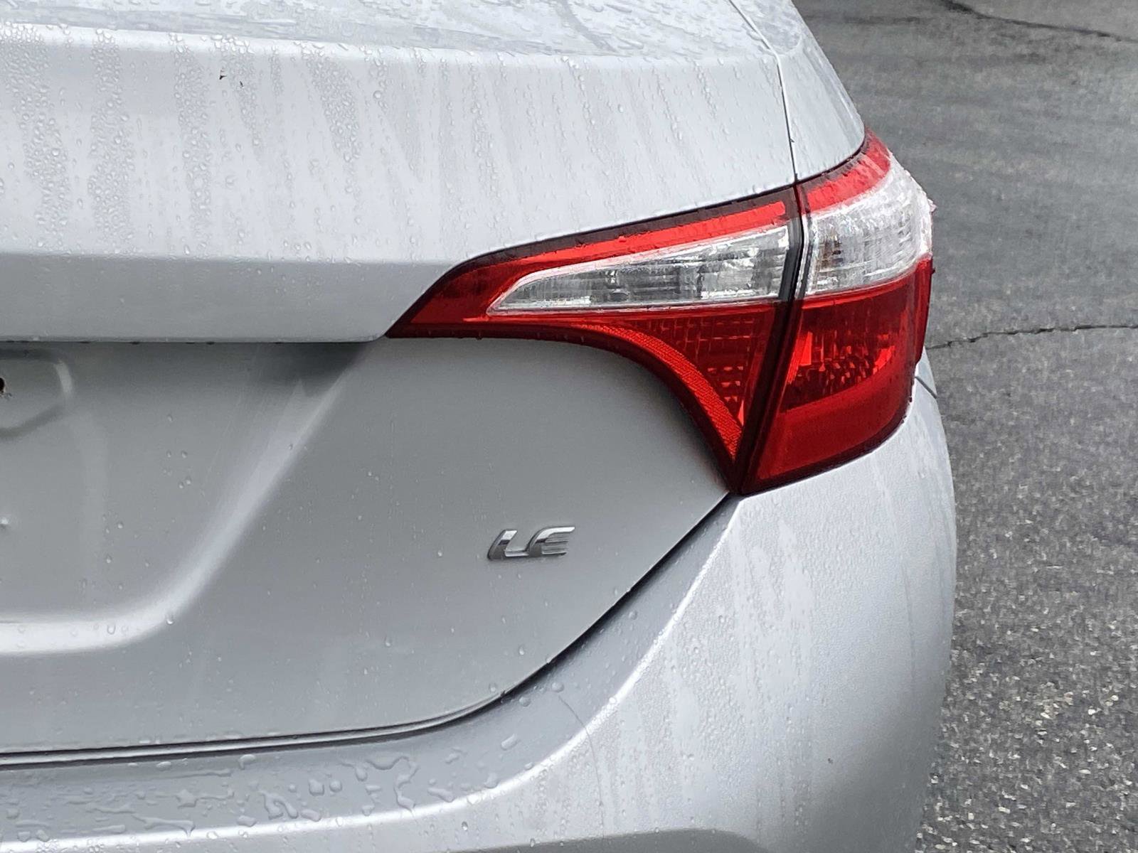 Used 2015 Toyota Corolla LE image 5