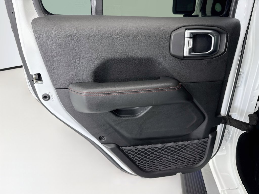 Used 2020 Jeep Wrangler Unlimited Rubicon AWD/4WD image 25
