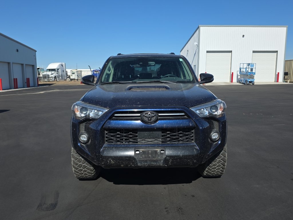 Certified 2021 Toyota 4Runner Venture AWD/4WD image 2